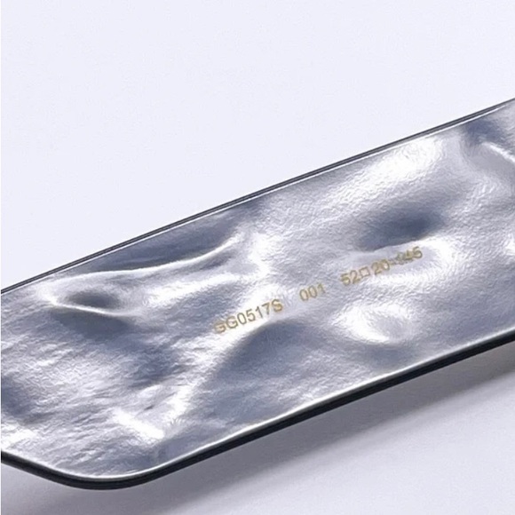 Authentic- NEW GUCCI GG0517S 001 OVAL SUNGLASSES GUCCI - Picture 11 of 12